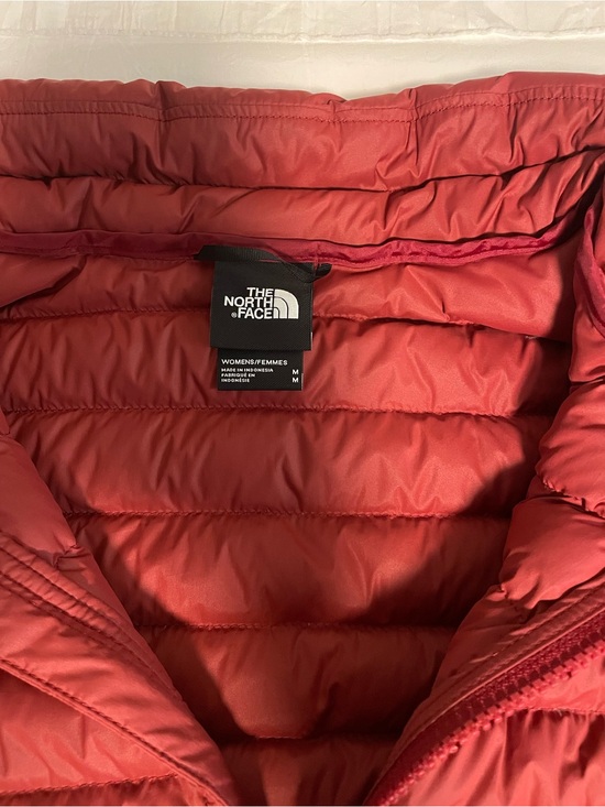 The North Face Jackets & Blazers - The North Face Women's Coral-Red Insulated Puffer Jacket